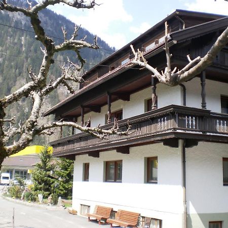 Bergsteiger-Zimmer Pension Obermair Mayrhofen Exterior photo